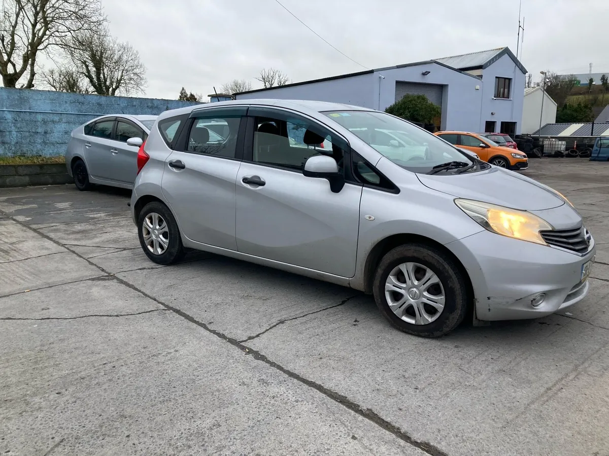 131 Nissan Note automatic low km - Image 2