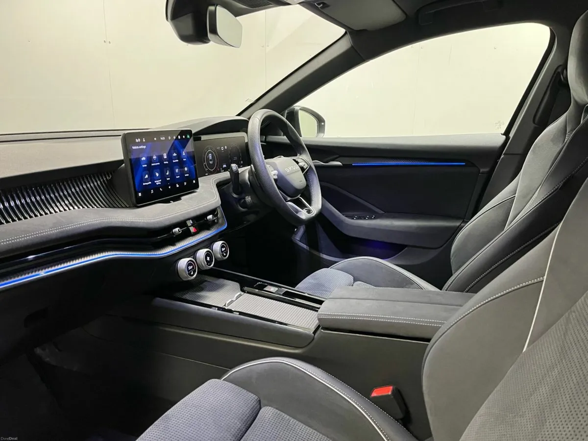 Skoda Superb Sportline DSG 2.0 TDI 150BHP - Revers - Image 4