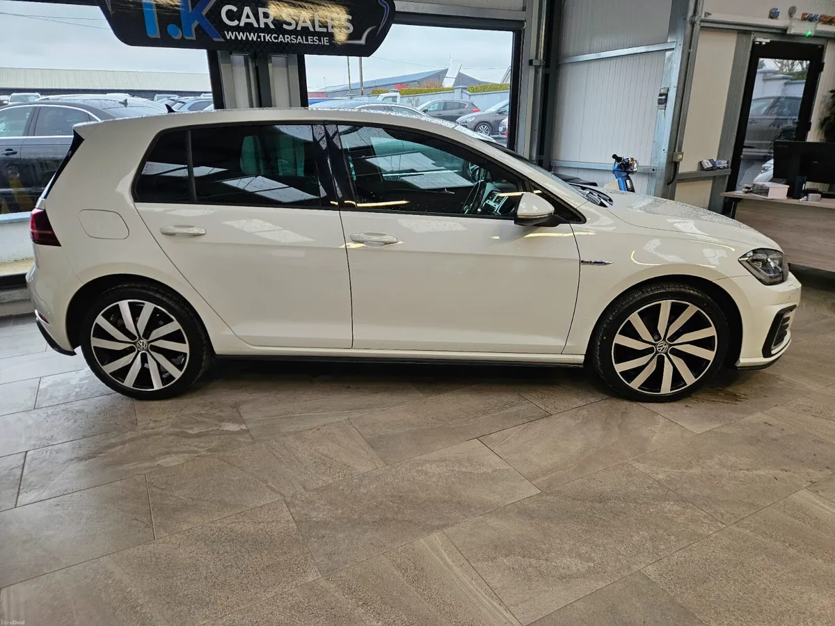 20 VOLKSWAGEN GOLF GTE ADVANCE 205 BHP - Image 2