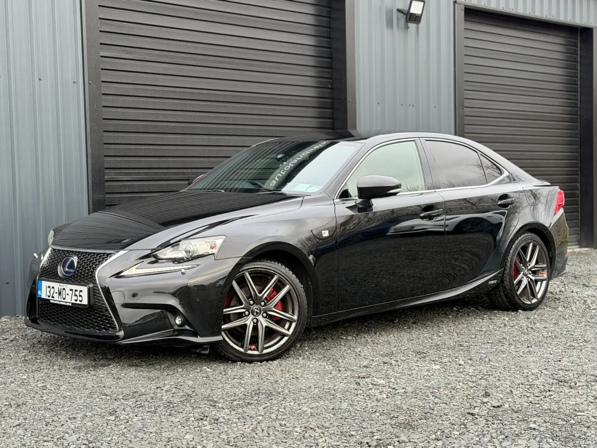 LEXUS IS 300 F SPORT - Image 1