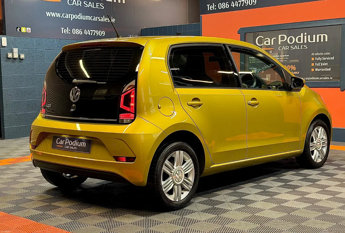 2017 Volkswagen High Up! 1.0L Petrol Auto TOP SPEC - Image 3