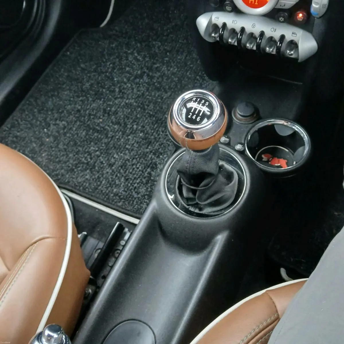 Mini Mayfair 1.6 L - Image 4