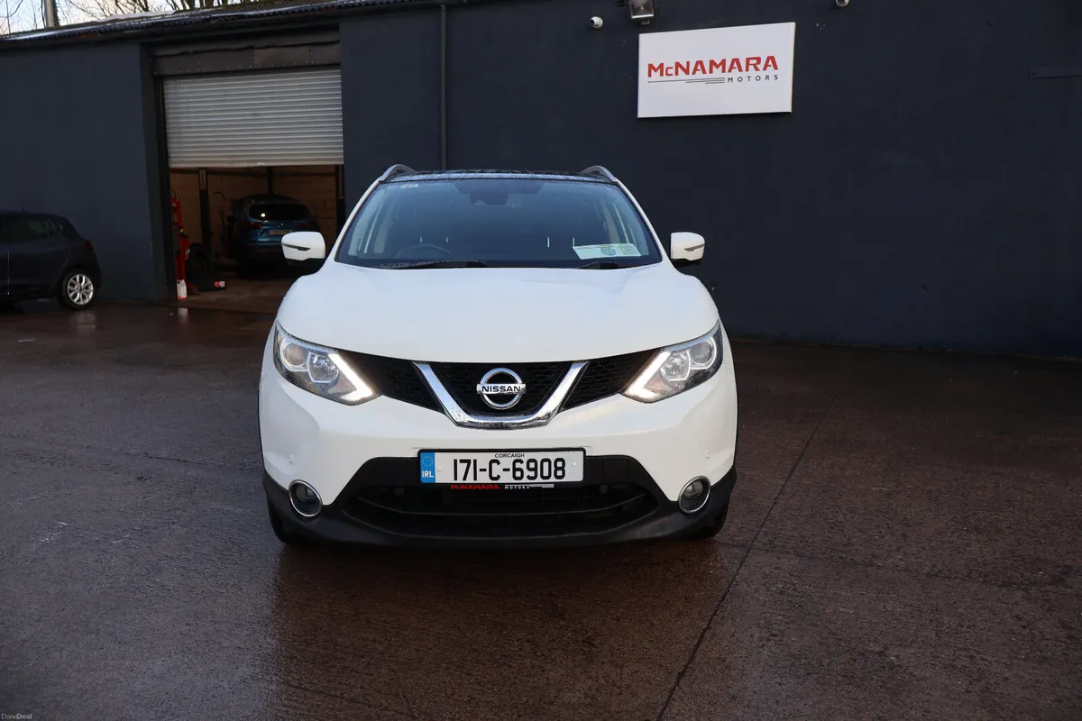 Nissan Qashqai SV Premium 1 Owner New Timing Belt! - Image 4