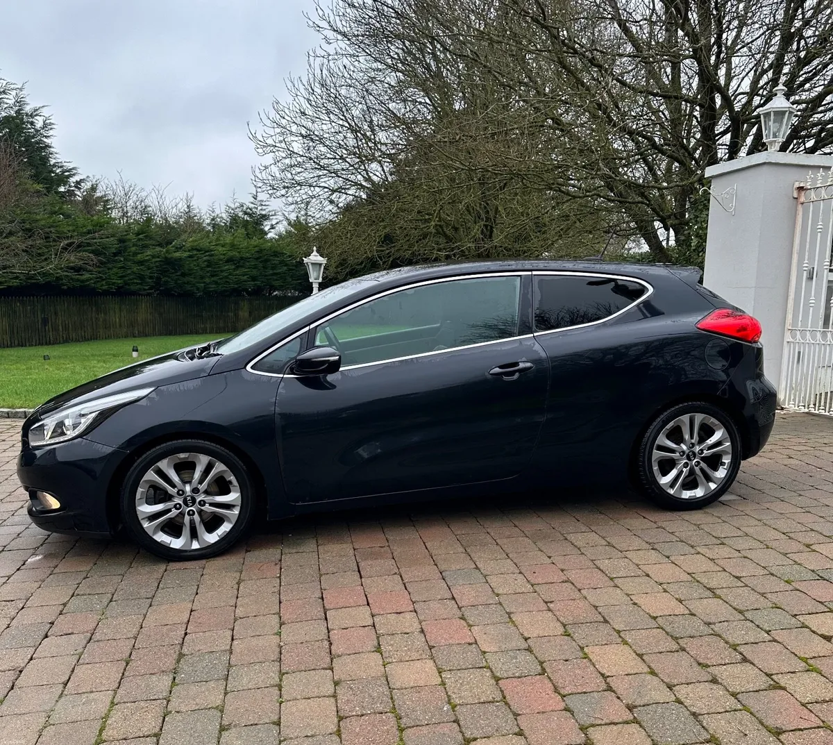 Kia Pro Ceed 2013 1.6D Sat Nav - Image 3