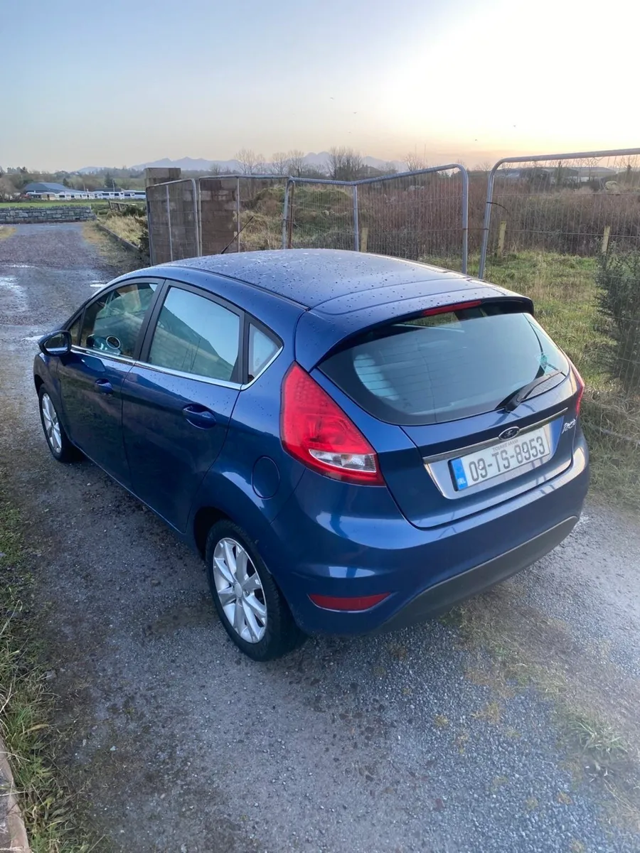 2009 Ford fiesta - Image 4