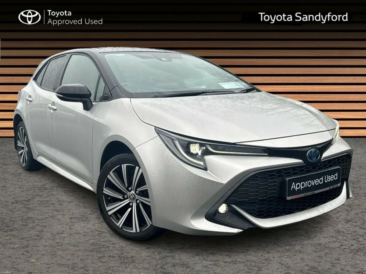 Toyota Corolla LUNA SPORT HATCHBACK // AIR CON // - Image 1