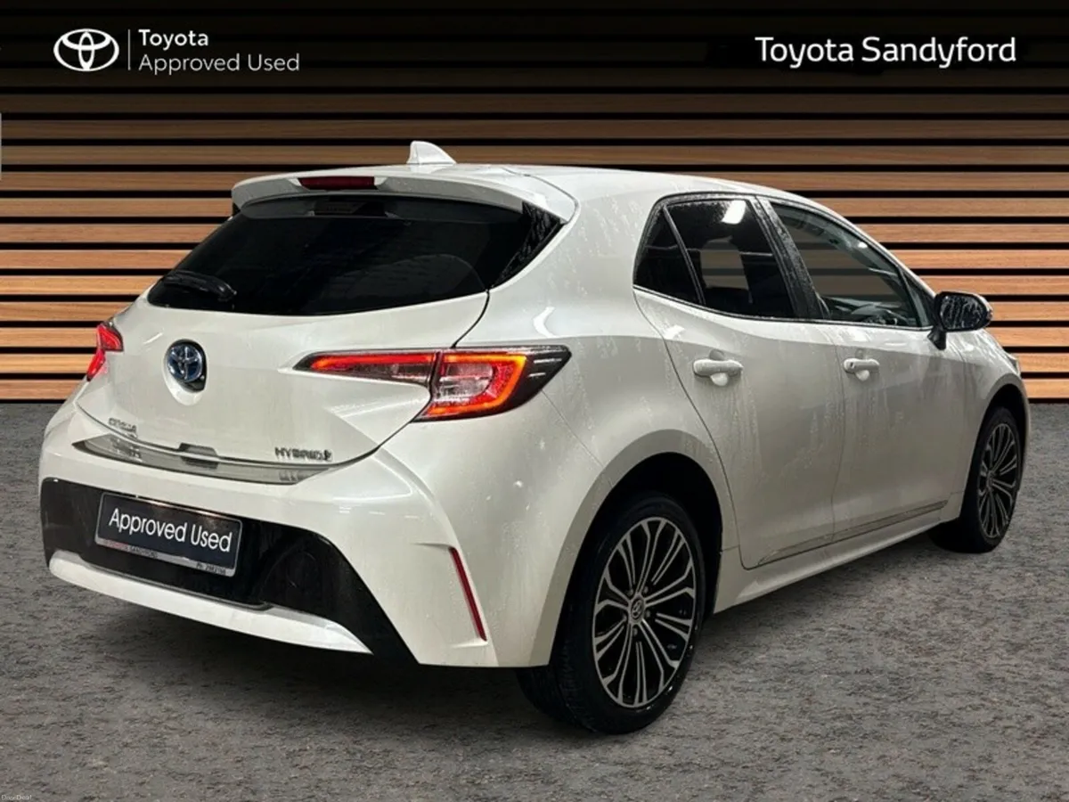 Toyota Corolla HYBRID SOL TOP SPEC // HEATED SEATS - Image 2