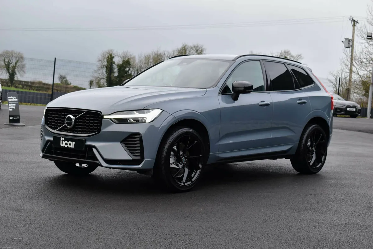 Volvo XC60 2.0 XC60 R-Design B5 MHEV AWD Auto 4WD - Image 3