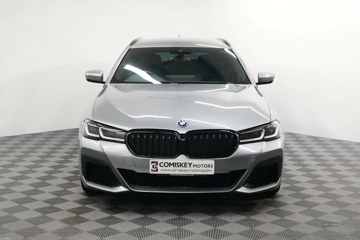 BMW 5-Series 530e M Sport - Image 2