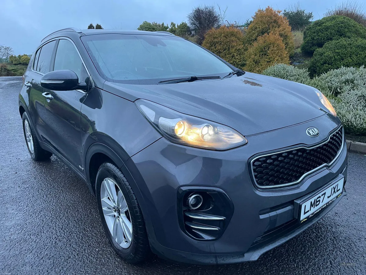 Kia Sportage DIESEL ESTATE - Image 4