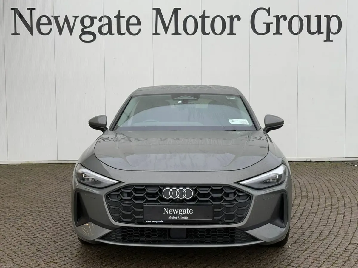 Audi A5 40 TDI 204HP SE S-T - Image 2