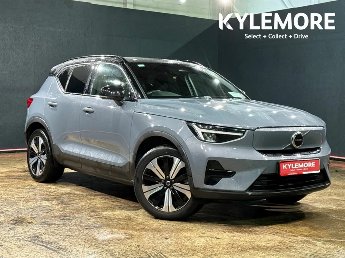 Volvo XC40 PLUG-IN ELECTRIC VEHICLE - RECHARGE COR - Image 1
