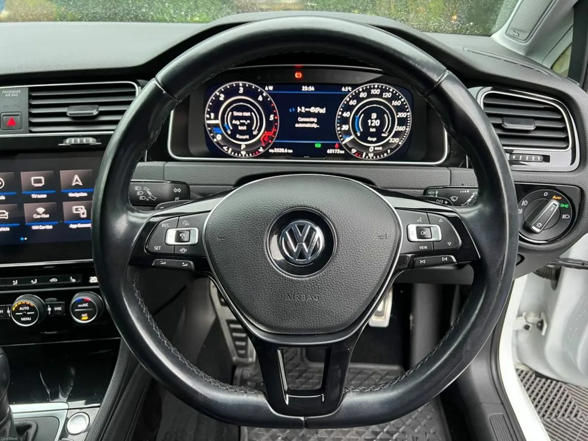Volkswagen Golf HIGHLINE 2.0 TDI ** HUGE SPEC ** / - Image 4