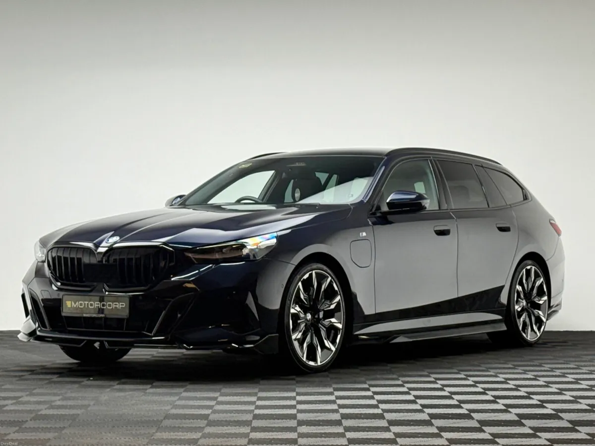 BMW 5-Series 530E M SPORT - Image 3