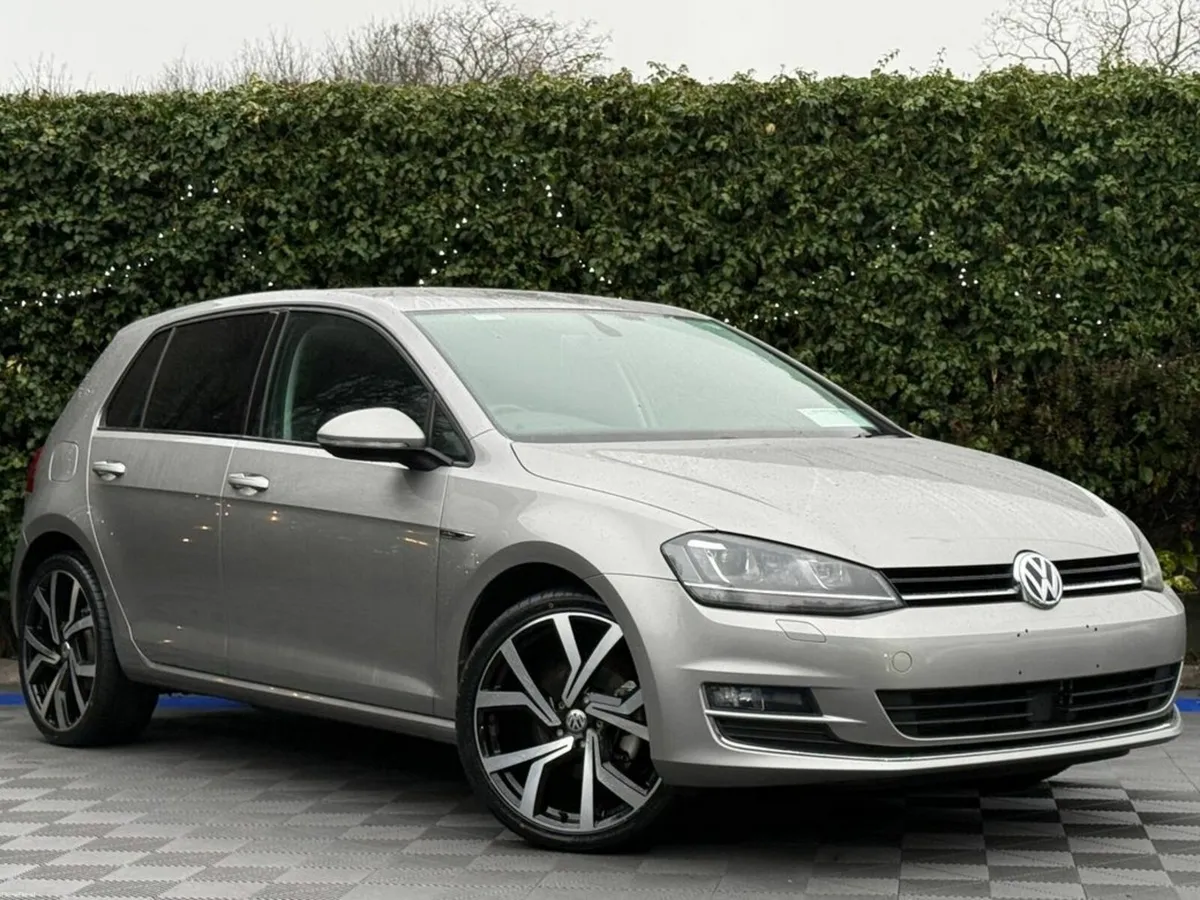 Volkswagen Golf R-LINE PACK 1.2 TSI // LOUNG EDITI - Image 1