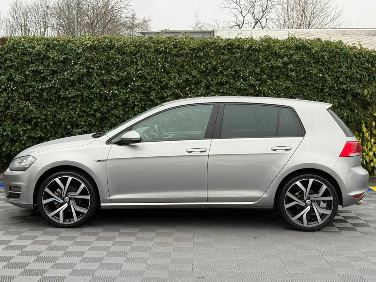 Volkswagen Golf R-LINE PACK 1.2 TSI // LOUNG EDITI - Image 3