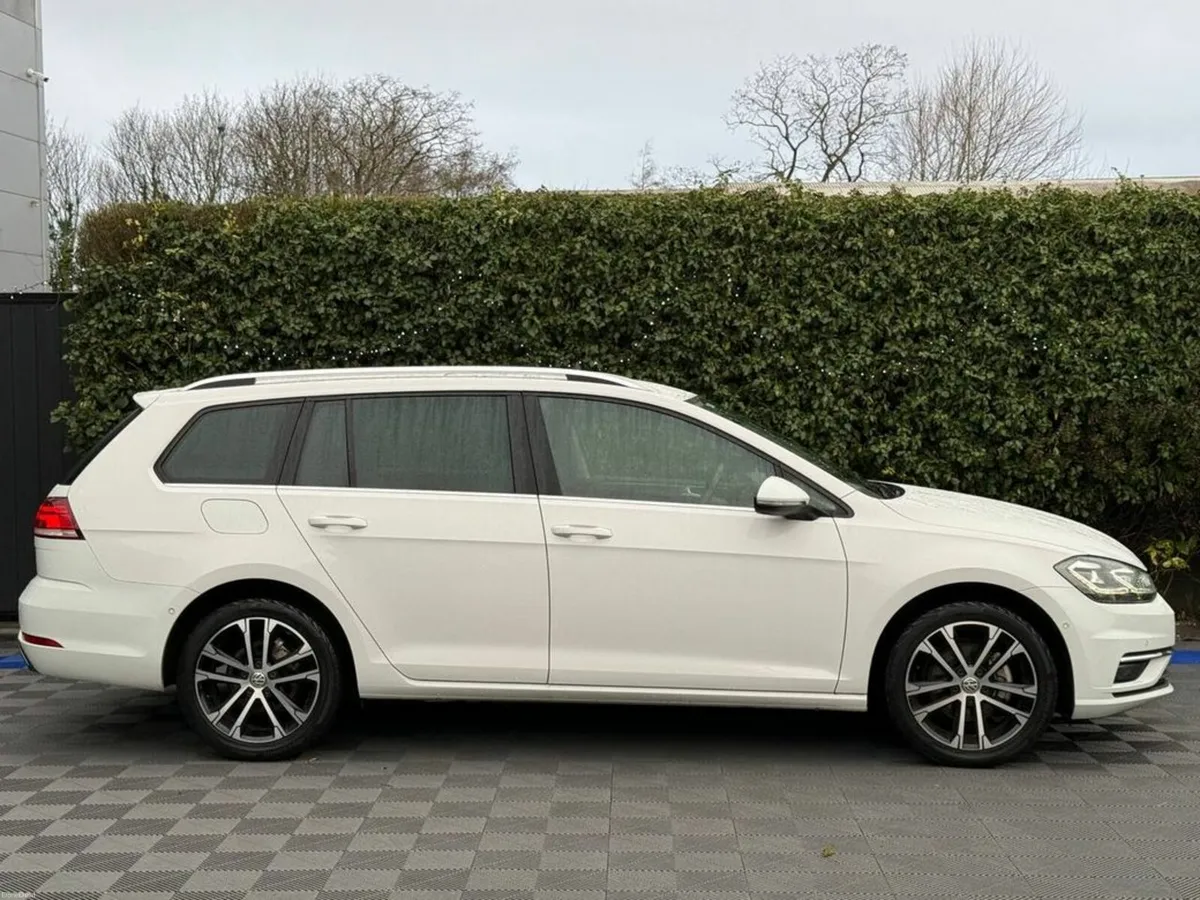 Volkswagen Golf VARIANT 2.0 TDI ** HUGE SPEC ** // - Image 2