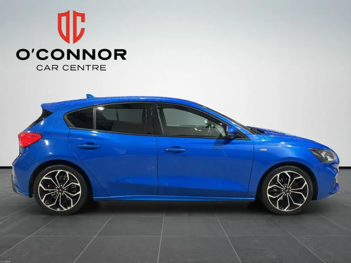 Ford Focus "Compact, classy and ridiculously easy - Image 4