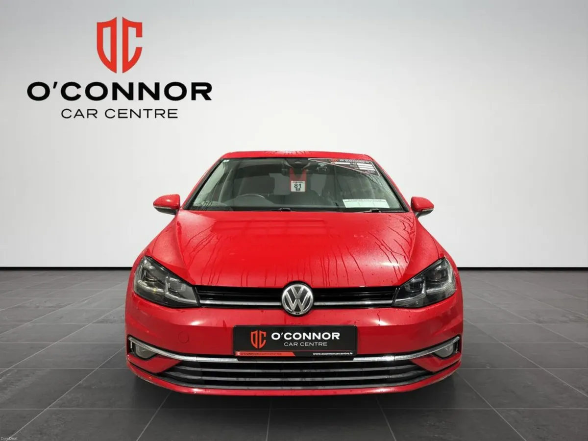Volkswagen Golf "Red, refined and ready to make ev - Image 4
