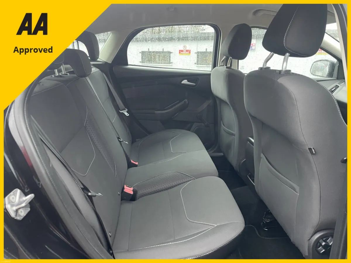 Ford Focus 1.6 TDCI ZETEC FREE DELIVERY - Image 4