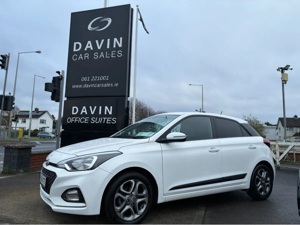 Hyundai i20 ACTIVE DELUXE 5DR - Image 1