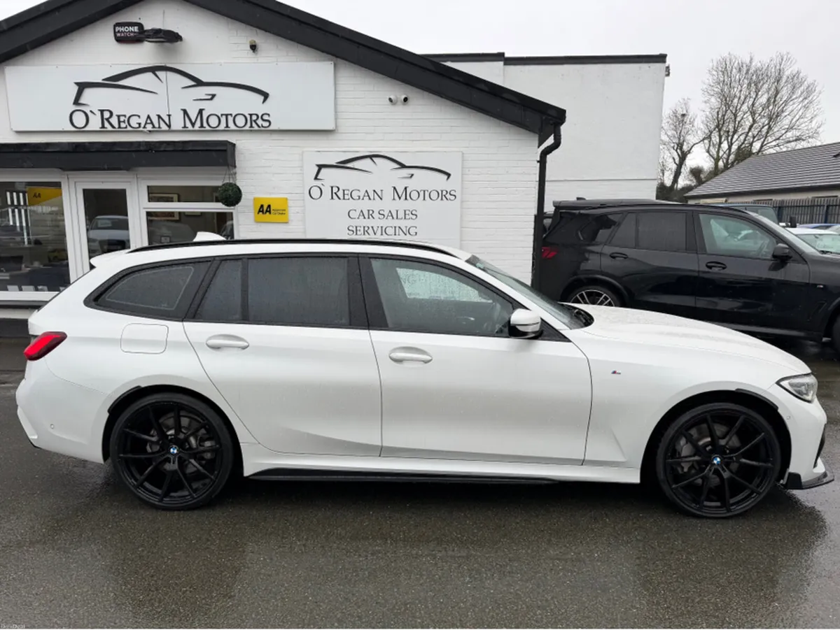 BMW 3-Series 330E M-SPORT TOURING 292 BHP - Image 2