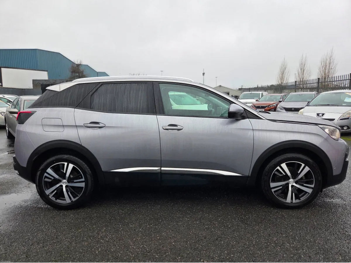 Peugeot 3008 ALLURE 1.2 **  IRISH CAR ** HIGH SPEC - Image 4