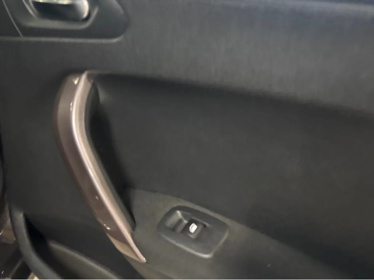 Peugeot 2008 ACTIVE 1.6 BLUE HDI 75 4DR - Image 4