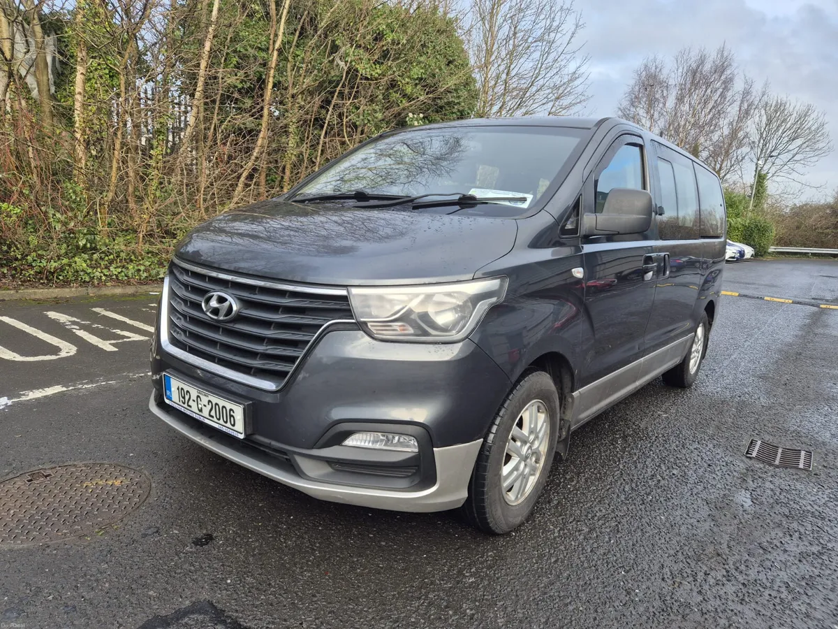 HYUNDAI I800 / 2019 / 2.5 DIESEL / 8 SEATER/MANUAL - Image 1