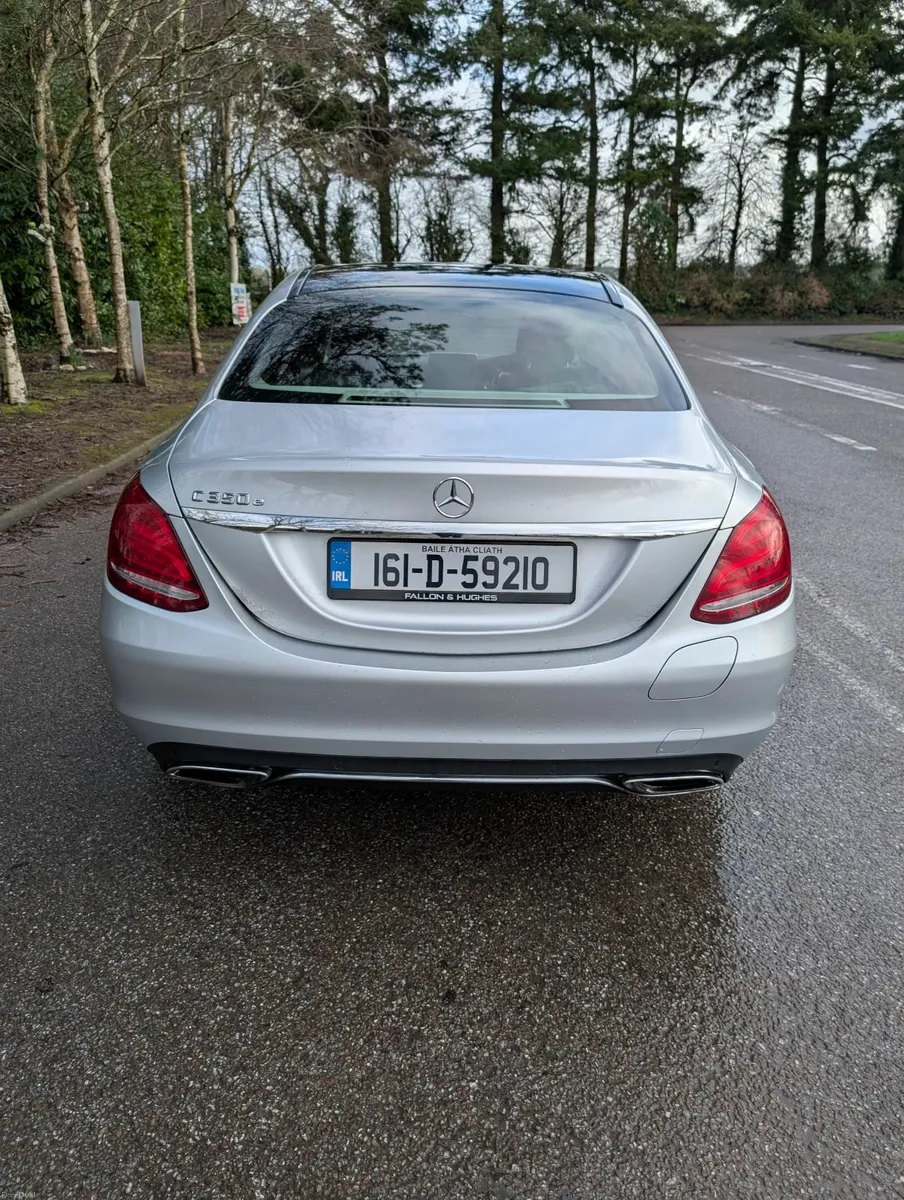2016 Mercedes C Class - C350e - Image 4