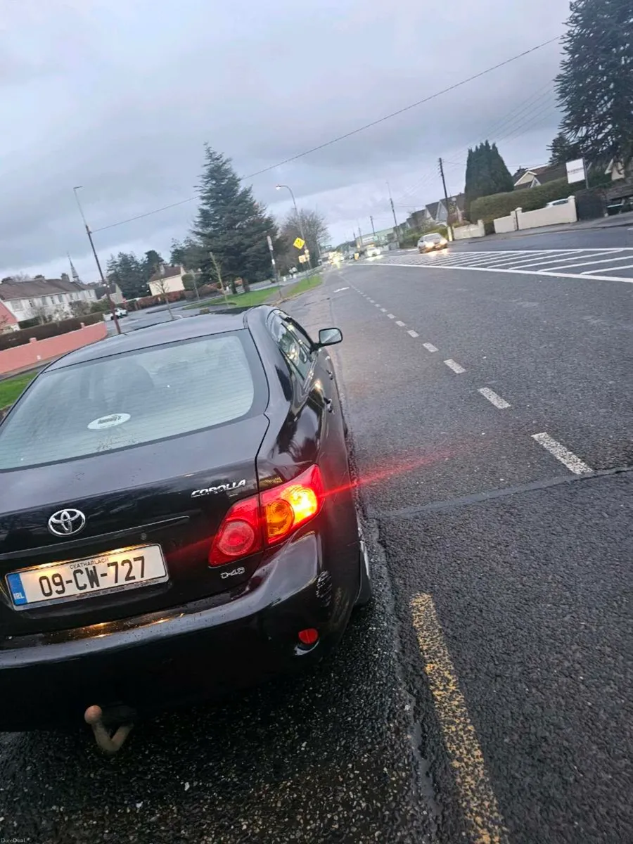 Toyota corolla 2009 - Image 1