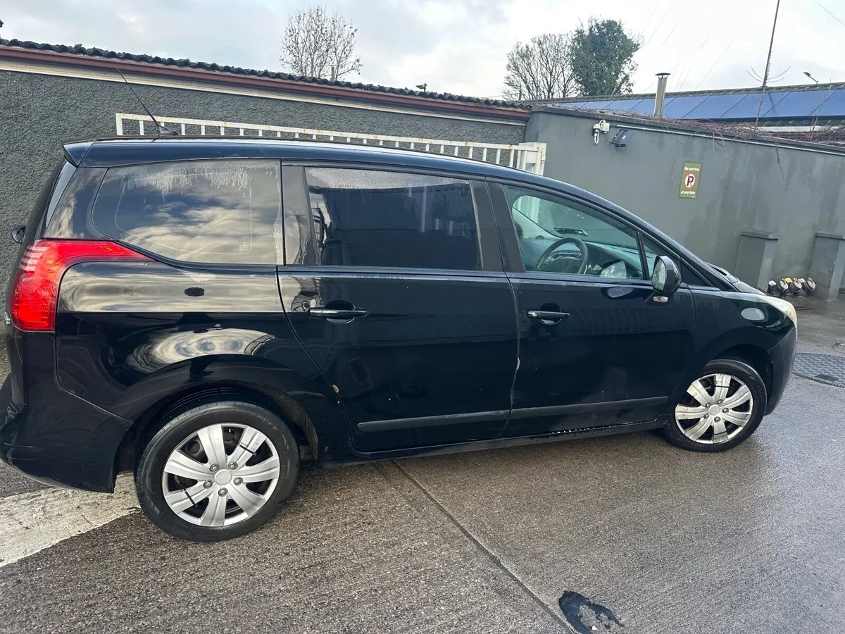 Peugeot 5008 2010 - Image 4