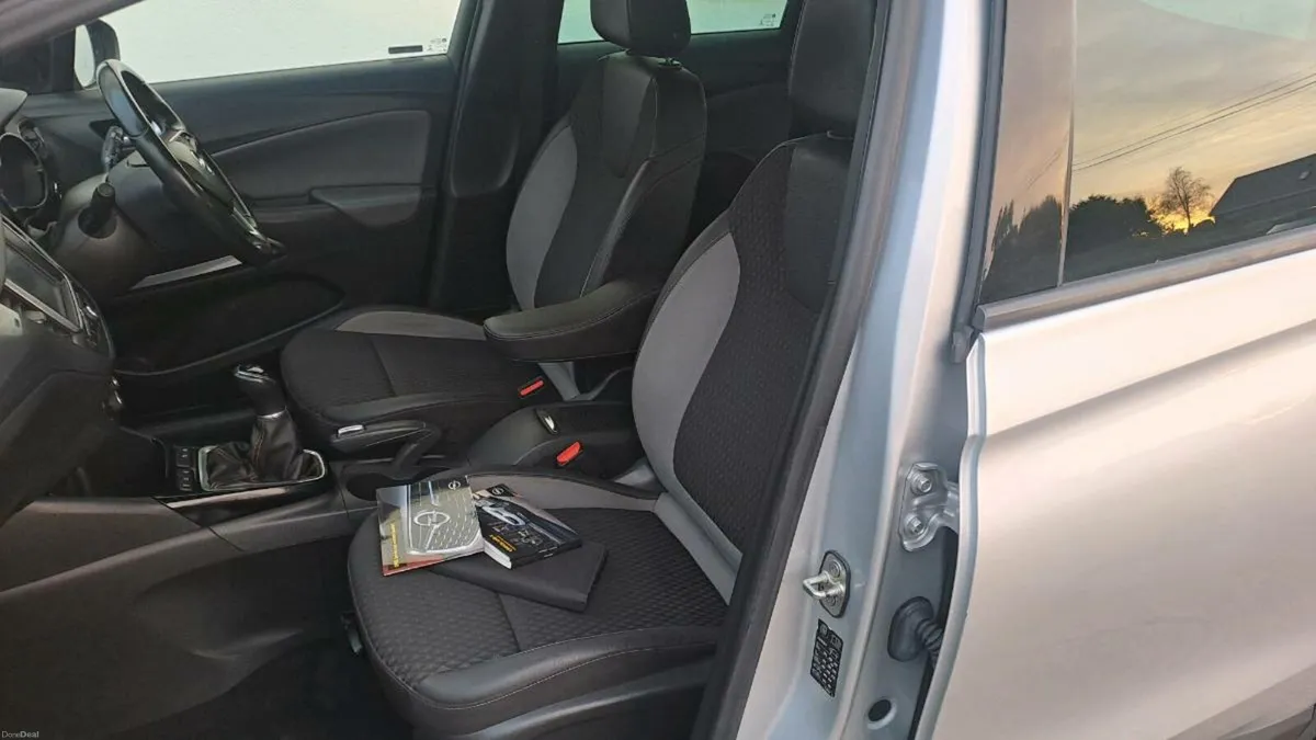 2017 Opel Crossland X SE ~Taxed &Tested~ - Image 3