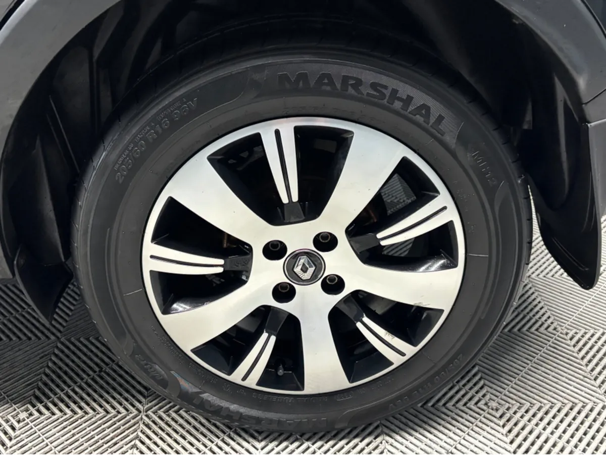 Renault Captur PLAY TCE 90 MY18 4DR - Image 2