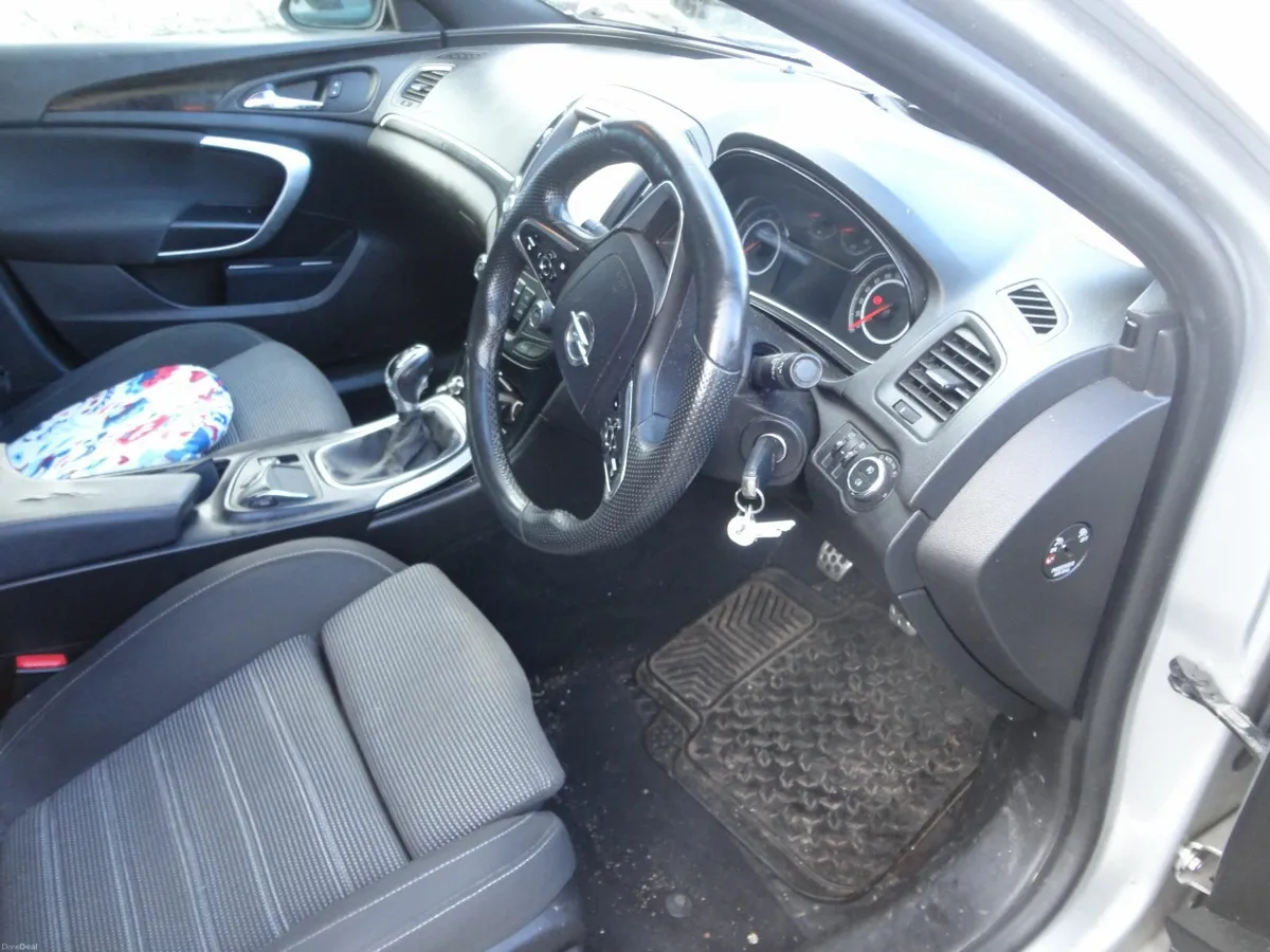 Opel Insignia 2016 2l diesel - Image 3