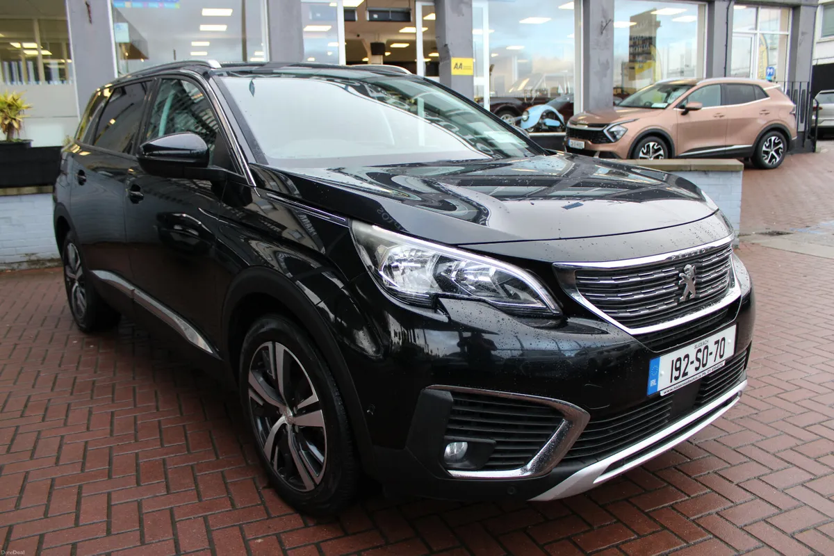 Peugeot 5008 2019 - Image 2