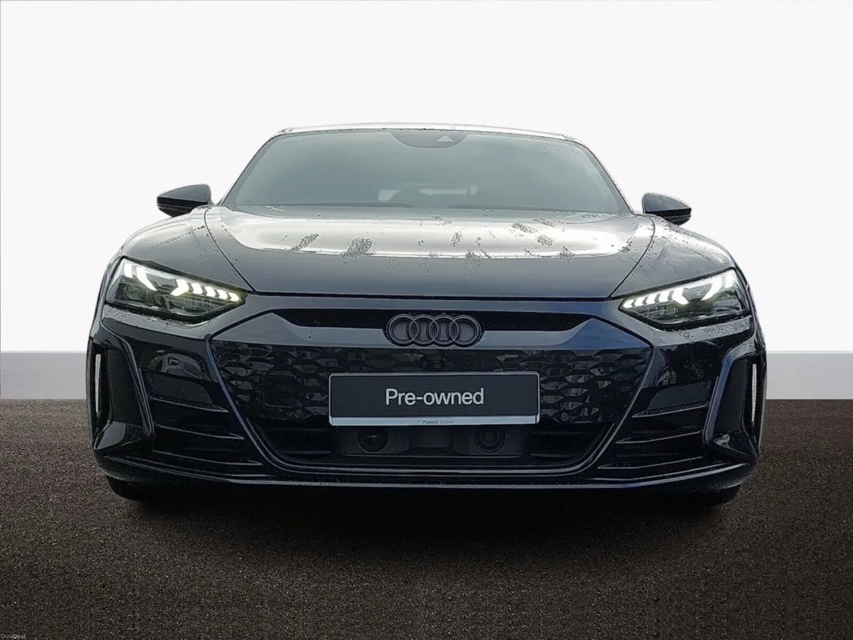 Audi e-tron GT 2023 - Black On Black - Image 4
