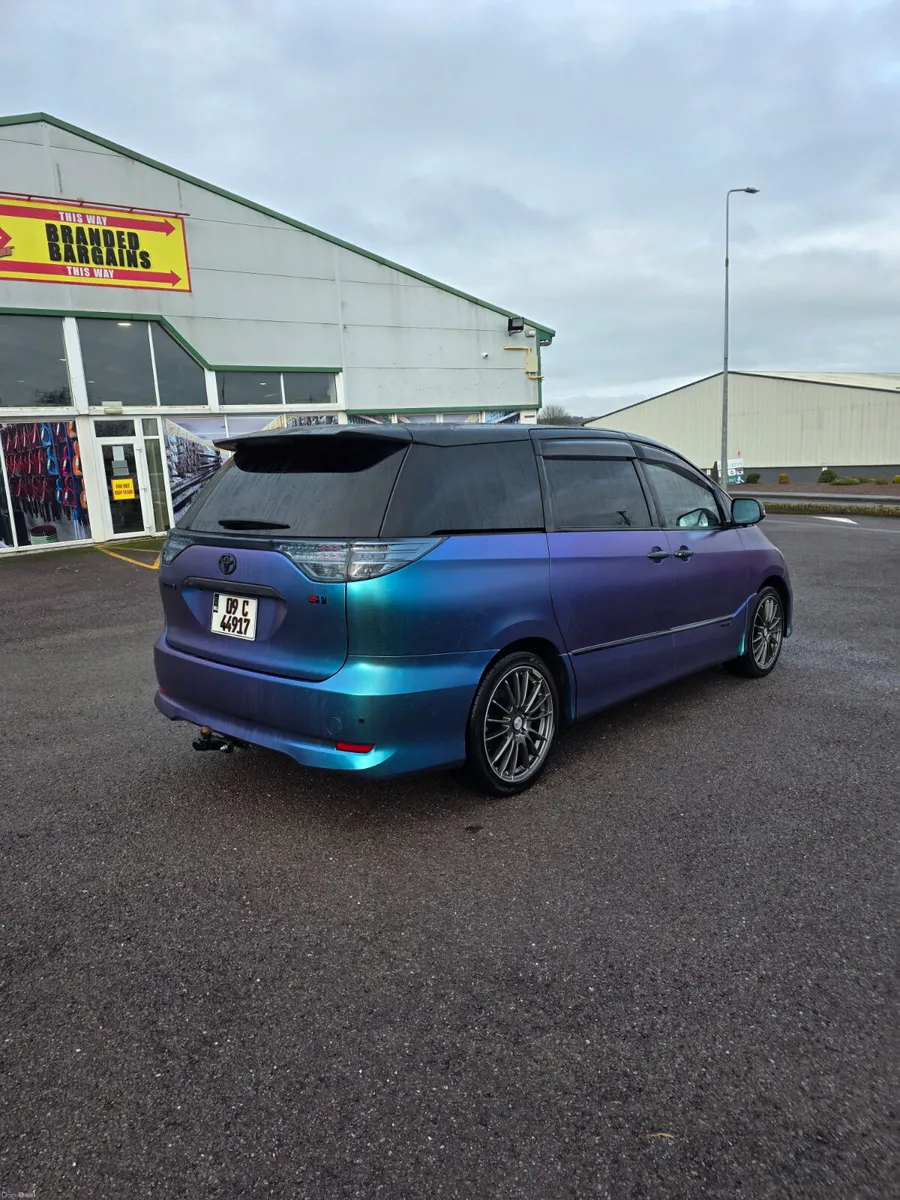 Toyota Estima 2009 - Image 4