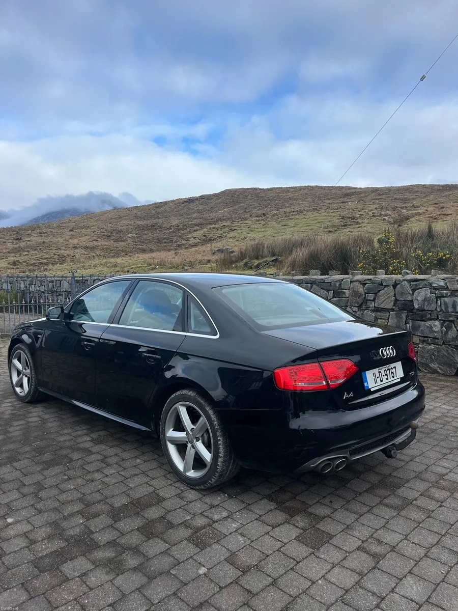 Audi A4  S-Line - Image 3