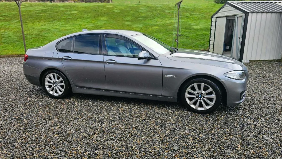 BMW 5 Series - Image 2