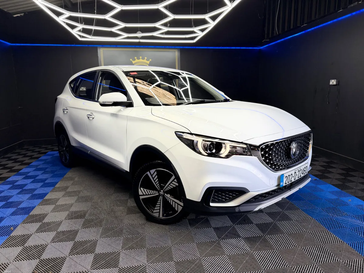 MG ZS 2020 Automatic,low km - Image 1