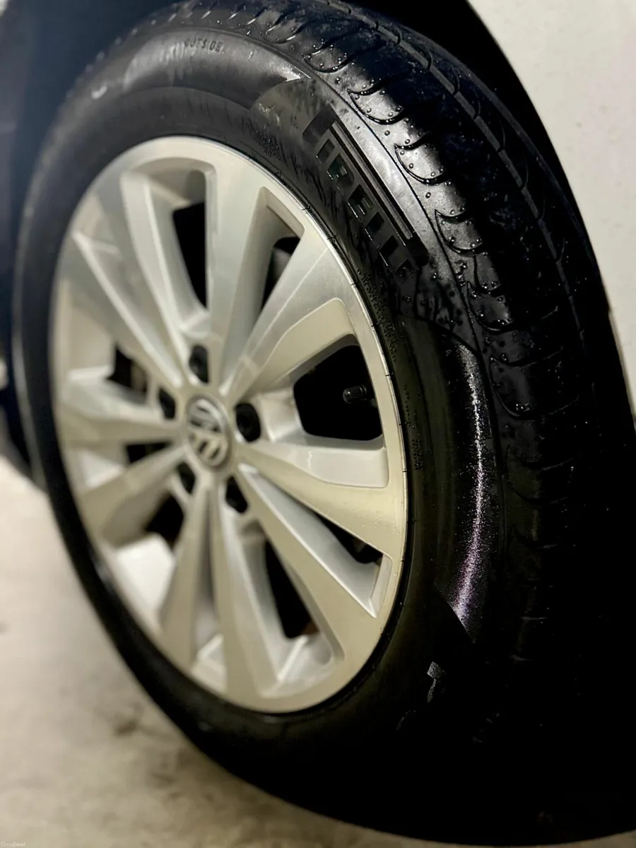 2017 VW Golf Comfortline – Excellent Condition - Image 3