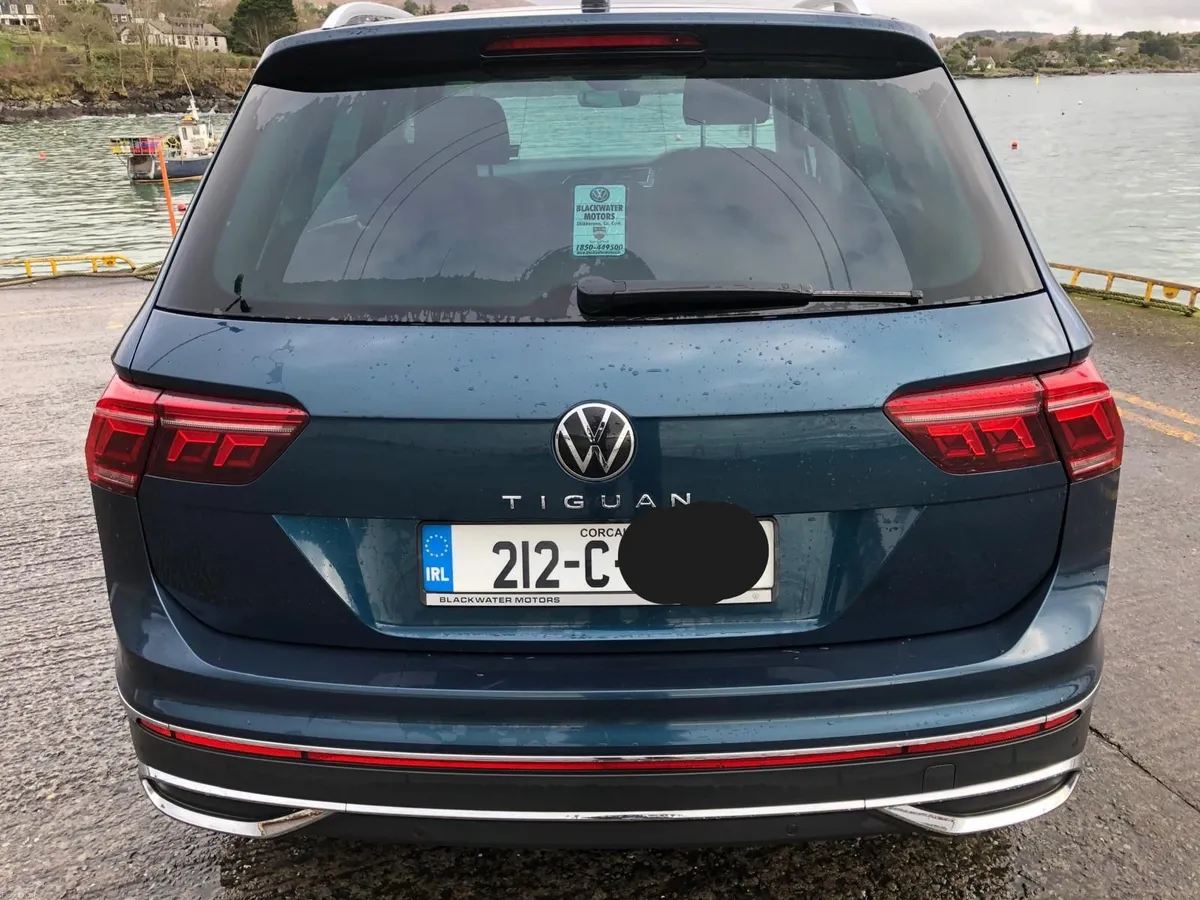 Volkswagen Tiguan 2021 - Image 2