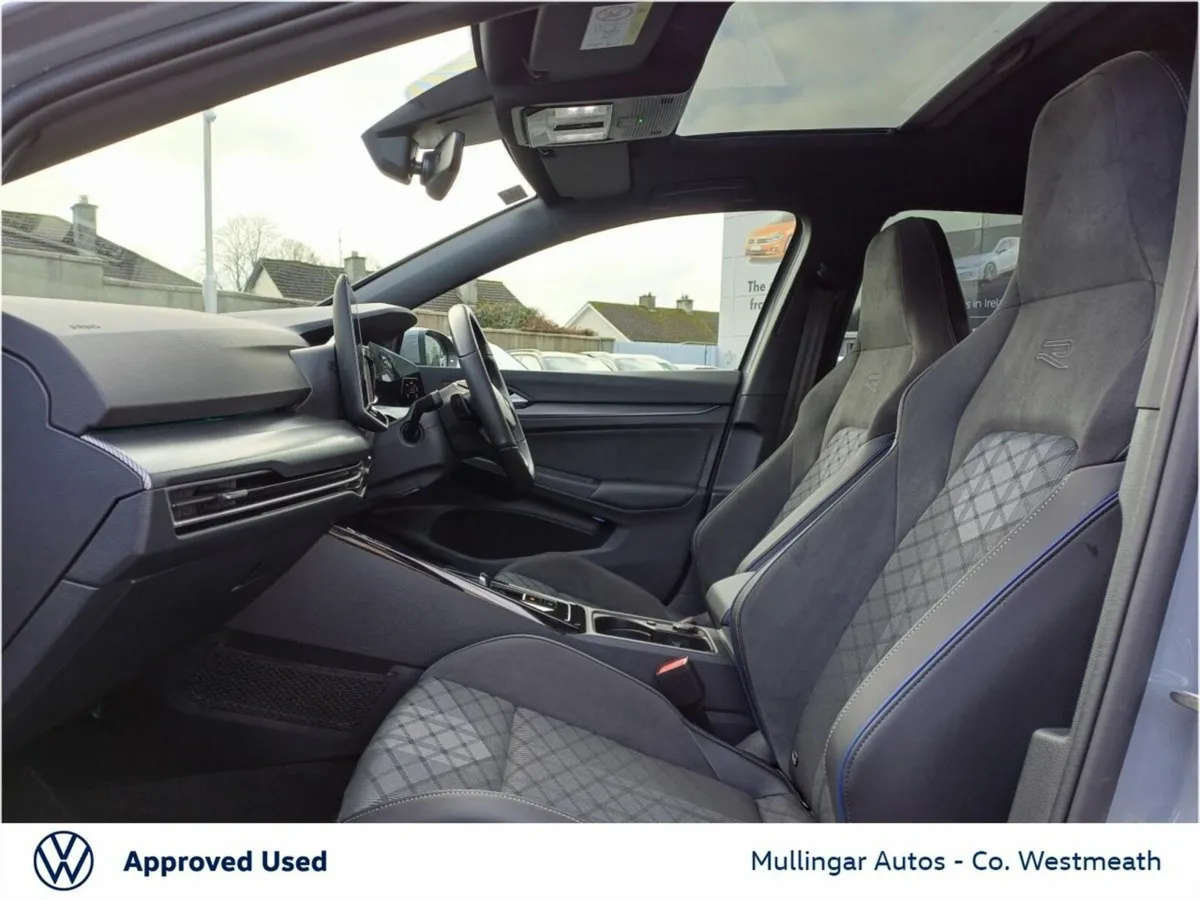 Volkswagen Golf GOLF R-LINE 2.0 TDI 150HP DSG - Image 4