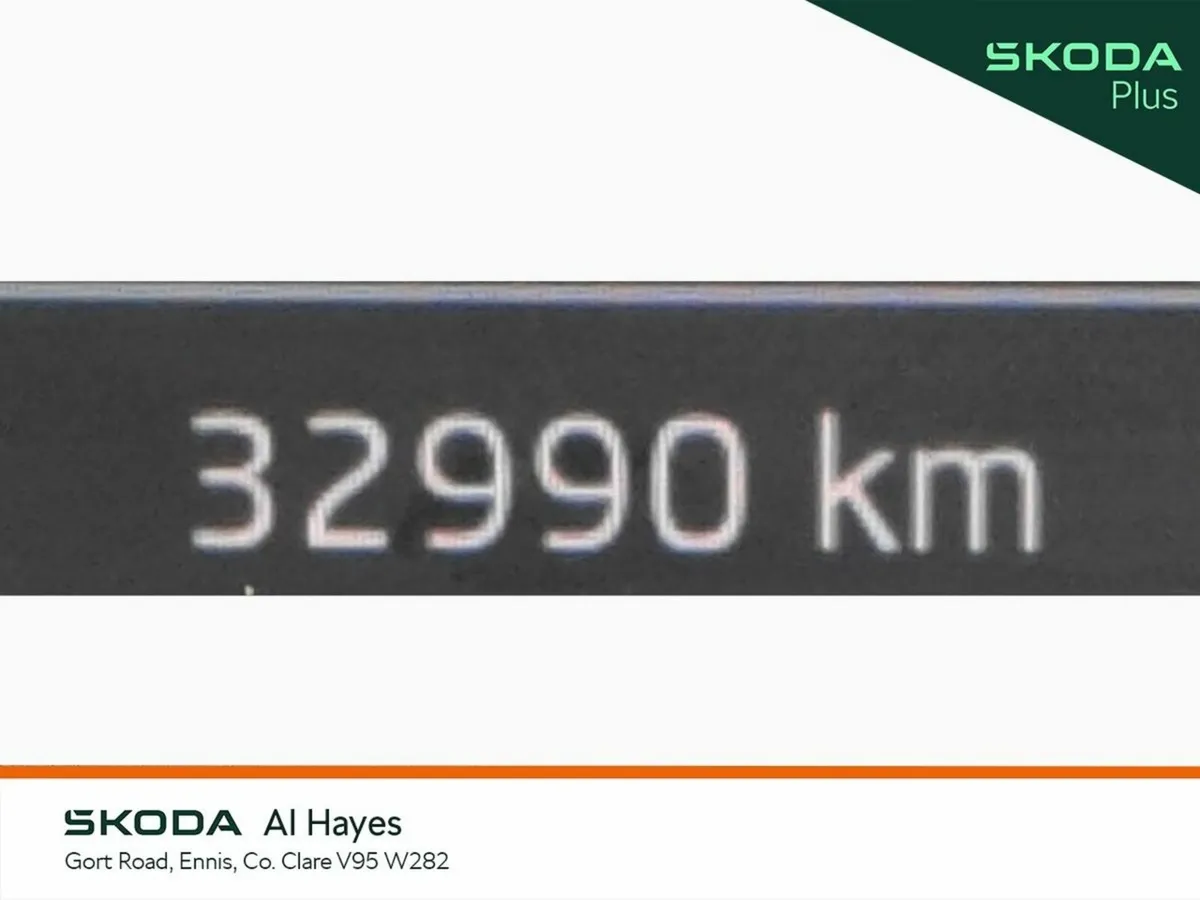 Skoda Karoq **FULL LEATHER**SAT-NAV** SELECTION+** - Image 4