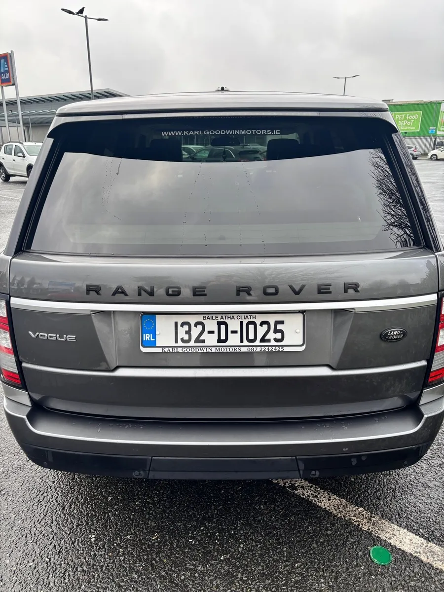 2013 (132) Land Rover Range Rover Vogue 3.0 TDV6 - Image 4