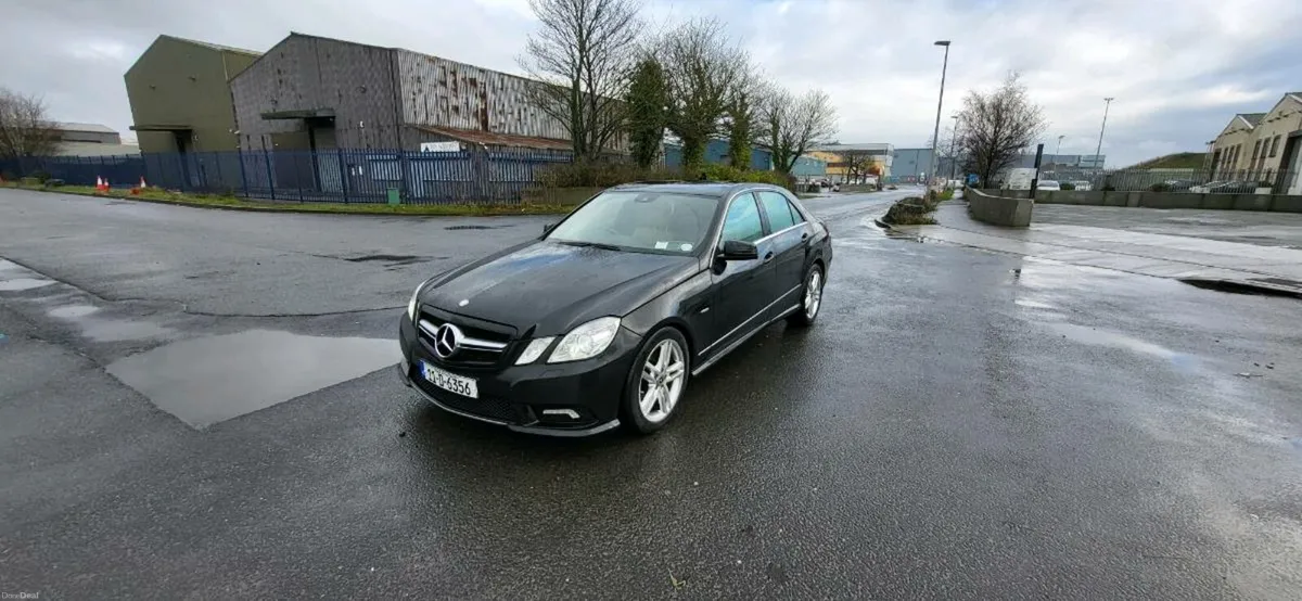 Mercedes e class e220 - Image 1