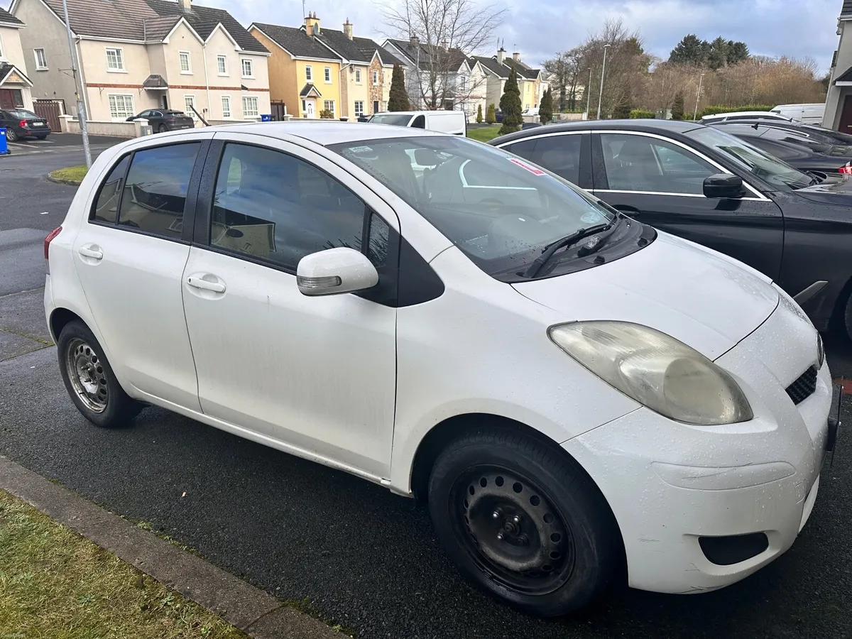 Toyota Vitz 2009 Automatic Transmission - Image 4