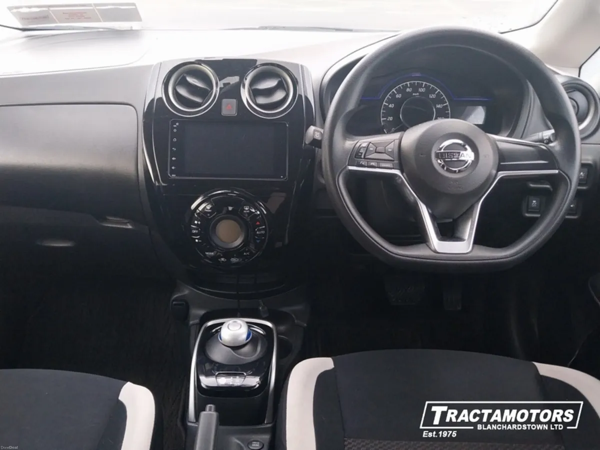 Nissan Note 1.2 TOP SPEC 5DR AUTO - Image 2