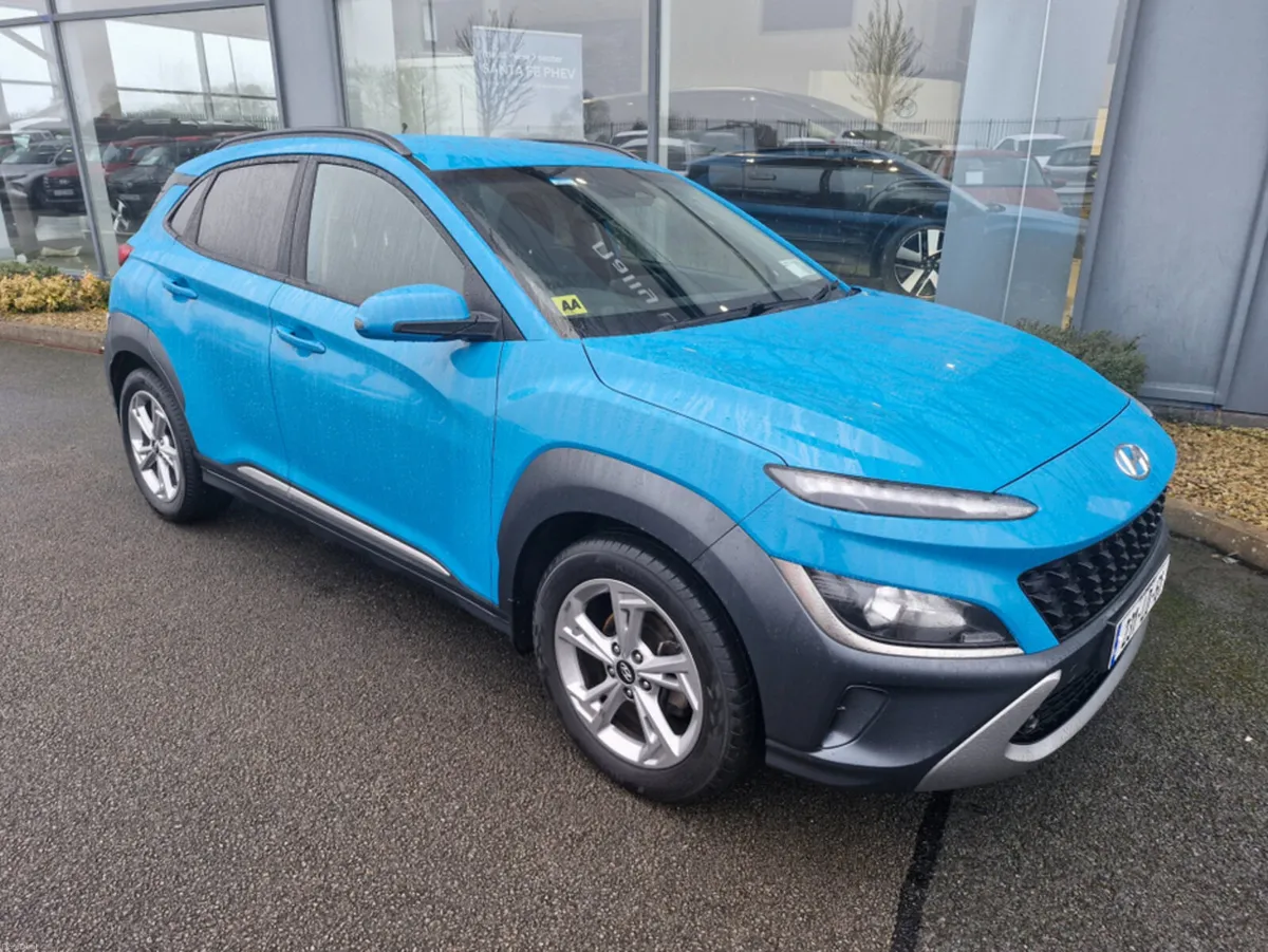Hyundai KONA KAUAI EXECUTIVE 5DR PETROL - Image 3